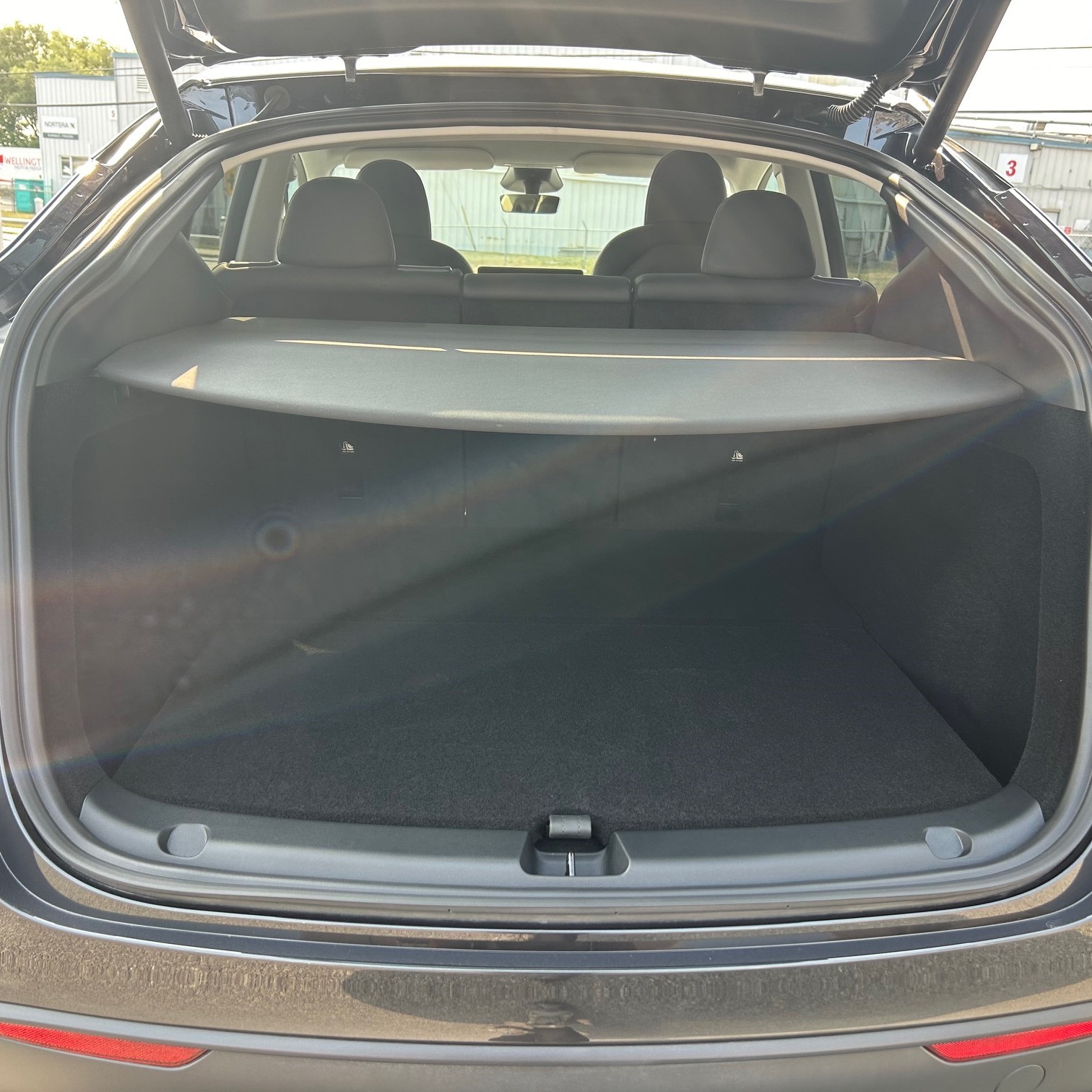 individual car image