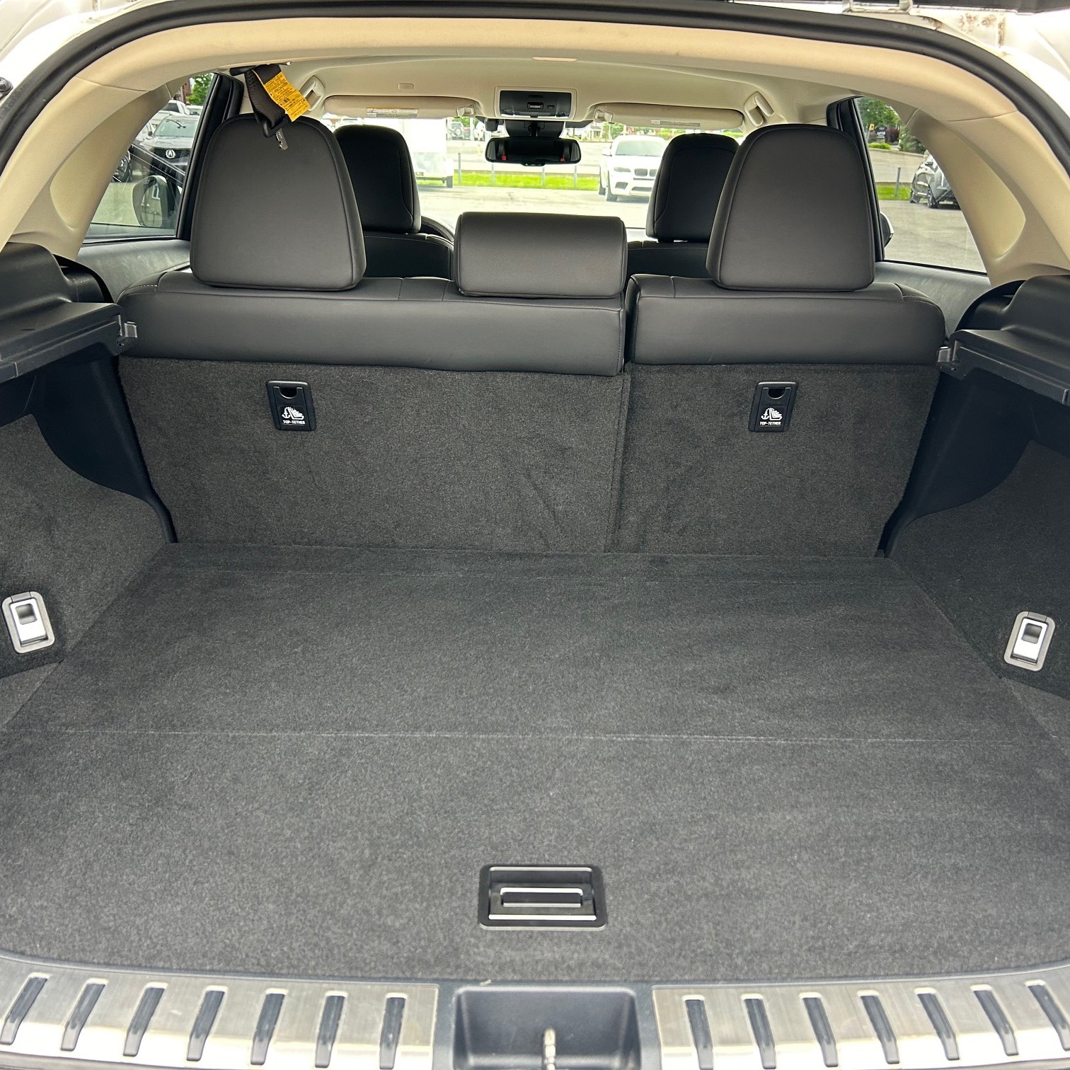 individual car image