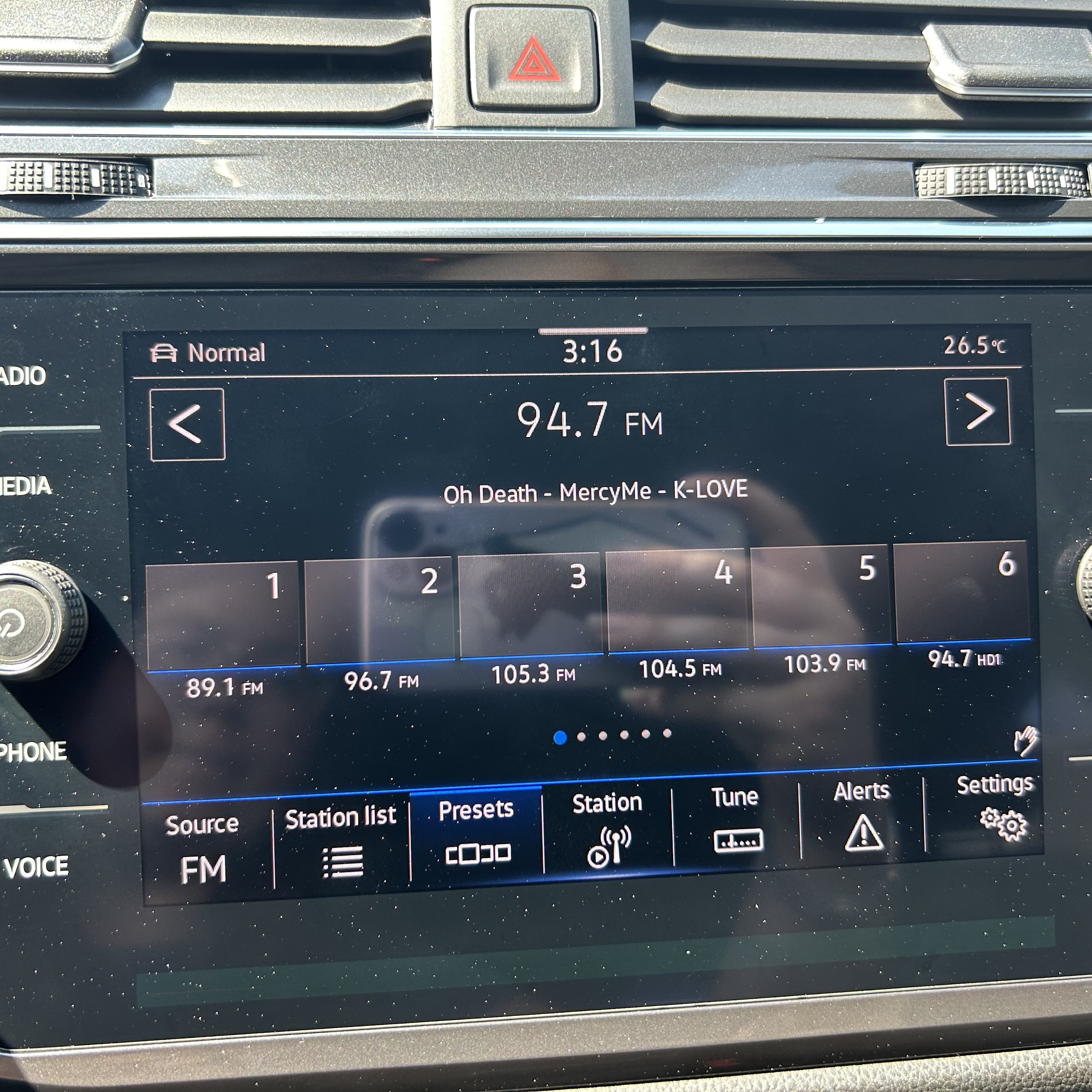 individual car image